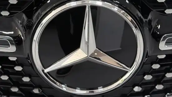 MERCEDES-BENZ-GLB 220-2026