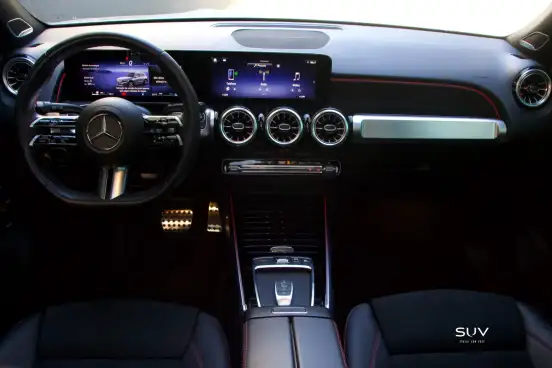 MERCEDES-BENZ-GLB 220-2025