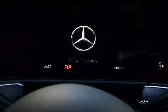 MERCEDES-BENZ-GLB 220-2025