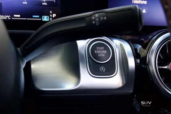 MERCEDES-BENZ-GLB 220-2025