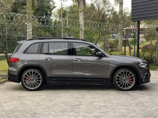 MERCEDES-BENZ-GLB 35 AMG-2.0 MHEV 4MATIC SPEEDSHIFT MERCEDES-BENZ-GLB 35 AMG-2023