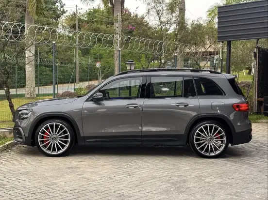 MERCEDES-BENZ-GLB 35 AMG-2.0 MHEV 4MATIC SPEEDSHIFT MERCEDES-BENZ-GLB 35 AMG-2023