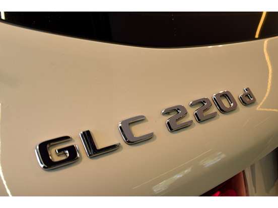MERCEDES-BENZ-GLC 220d-2.0 TURBO DIESEL OFF-ROAD 9G-TRONIC MERCEDES-BENZ-GLC 220d-2022