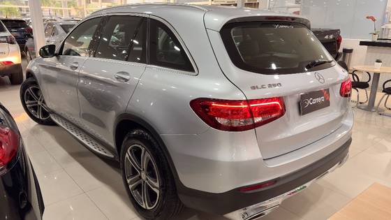MERCEDES-BENZ GLC 250 2.0 CGI GASOLINA 4MATIC 9G-TRONIC