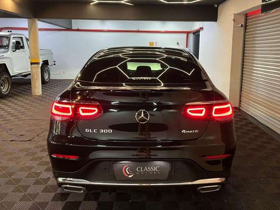 MERCEDES-BENZ-GLC 300-2023