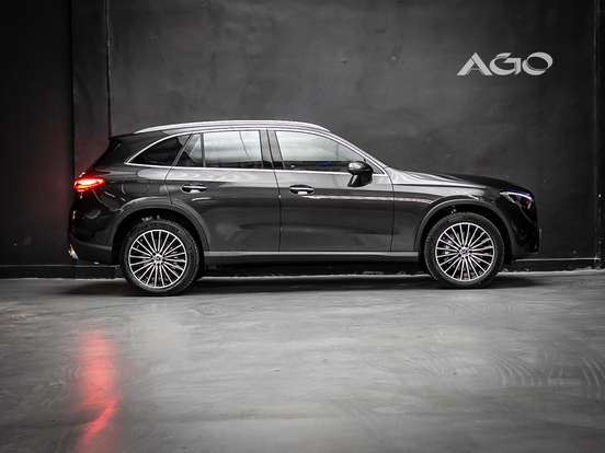MERCEDES-BENZ-GLC 300-2026