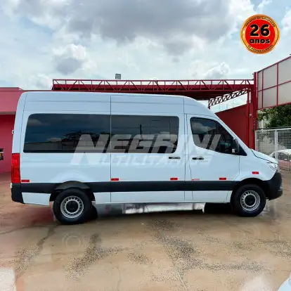 MERCEDES-BENZ-SPRINTER-2021