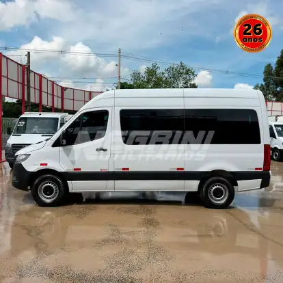 MERCEDES-BENZ-SPRINTER-2021