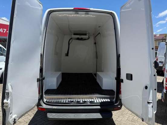 MERCEDES-BENZ-SPRINTER-2.2 CDI DIESEL FURGÃO 313 STREET TA LONGO MANUAL MERCEDES-BENZ-SPRINTER-2019