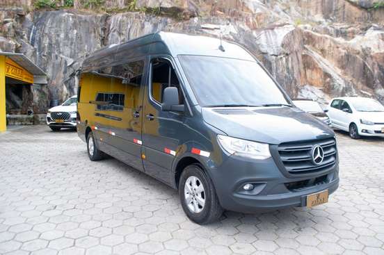 MERCEDES-BENZ-SPRINTER-2021