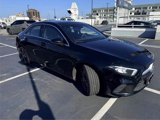 MERCEDES-BENZ-A 200-2021