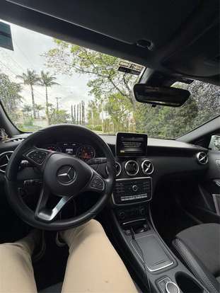MERCEDES-BENZ-A 200-2017