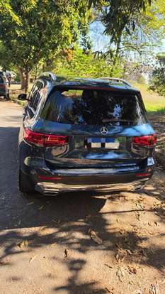 MERCEDES-BENZ-GLB 200-2021