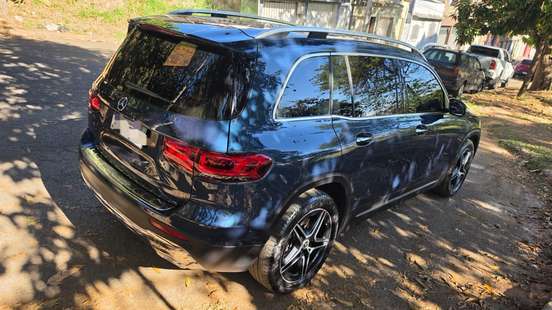 MERCEDES-BENZ-GLB 200-2021