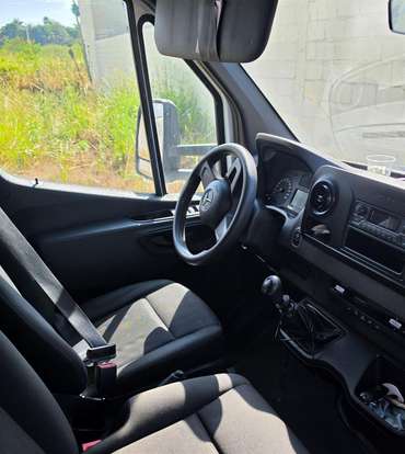 MERCEDES-BENZ-SPRINTER-2020