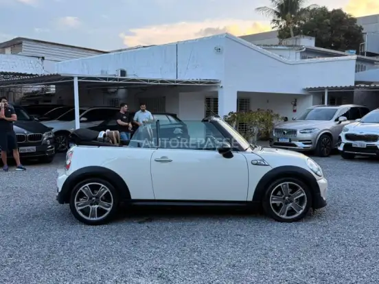 MINI-COOPER-1.6 S CABRIO 16V TURBO GASOLINA 2P AUTOMÁTICO MINI-COOPER-2013