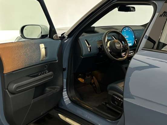 MINI-COUNTRYMAN-66,45 KW ELÉTRICO SE TOP ALL4 MINI-COUNTRYMAN-2024