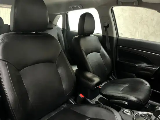MITSUBISHI-ASX-2017