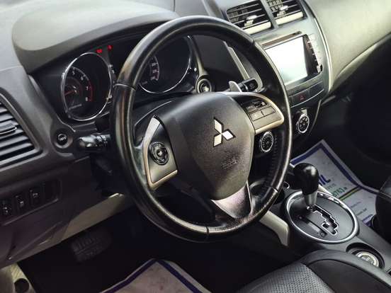 MITSUBISHI-ASX-2014
