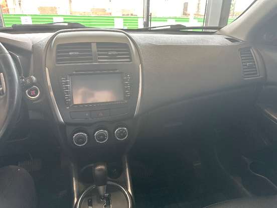 MITSUBISHI-ASX-2015