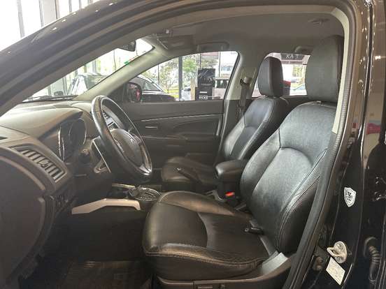 MITSUBISHI-ASX-2015