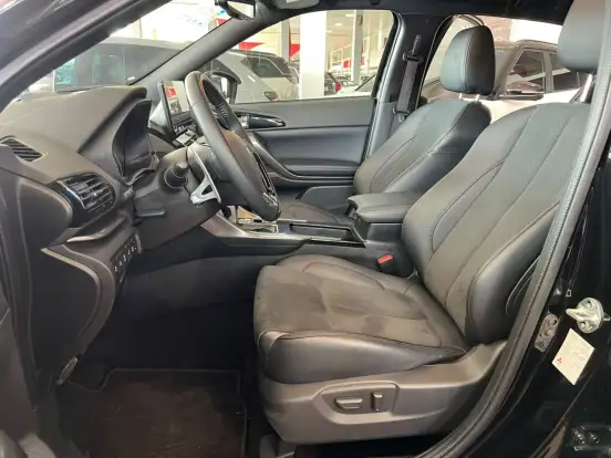 MITSUBISHI-ECLIPSE CROSS-1.5 MIVEC TURBO GASOLINA HPE-S BLACK S-AWC CVT MITSUBISHI-ECLIPSE CROSS-2025