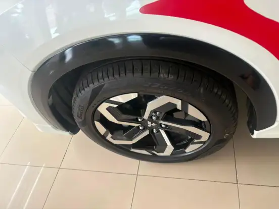 MITSUBISHI-ECLIPSE CROSS-1.5 MIVEC TURBO GASOLINA HPE-S S-AWC CVT MITSUBISHI-ECLIPSE CROSS-2025