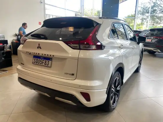 MITSUBISHI-ECLIPSE CROSS-1.5 MIVEC TURBO GASOLINA HPE-S S-AWC CVT MITSUBISHI-ECLIPSE CROSS-2024