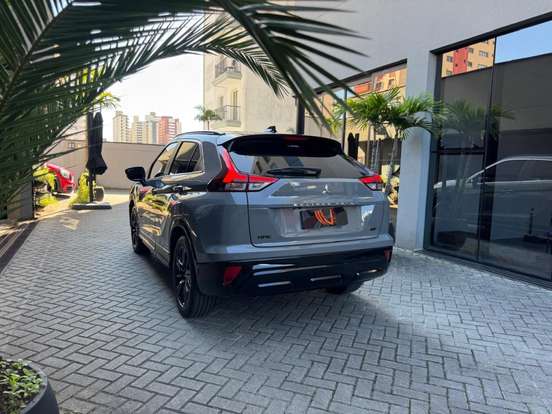 MITSUBISHI-ECLIPSE CROSS-1.5 MIVEC TURBO GASOLINA HPE BLACK CVT MITSUBISHI-ECLIPSE CROSS-2025
