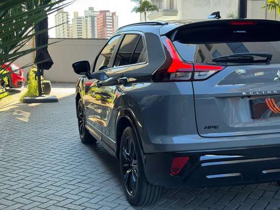 MITSUBISHI-ECLIPSE CROSS-1.5 MIVEC TURBO GASOLINA HPE BLACK CVT MITSUBISHI-ECLIPSE CROSS-2025