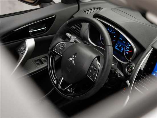 MITSUBISHI-ECLIPSE CROSS-2023