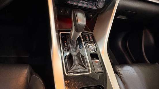 MITSUBISHI-ECLIPSE CROSS-2023