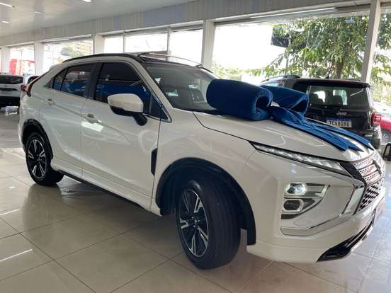 MITSUBISHI-ECLIPSE CROSS-2024