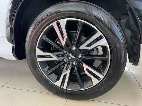MITSUBISHI-ECLIPSE CROSS-2024