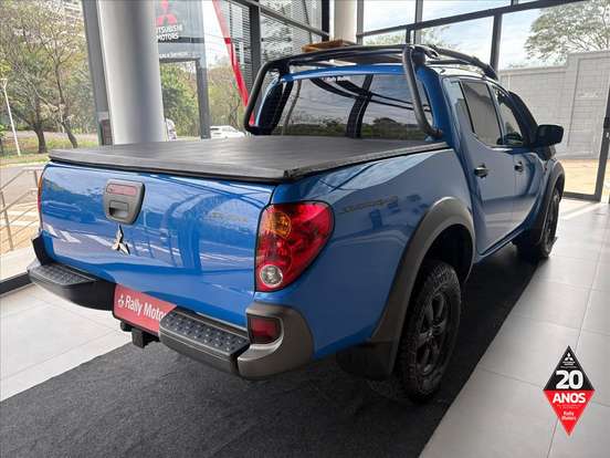 MITSUBISHI-L200 SAVANA-3.2 4X4 16V TURBO INTERCOOLER DIESEL 4P AUTOMÁTICO MITSUBISHI-L200 SAVANA-2016
