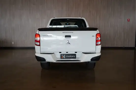 MITSUBISHI-L200 TRITON-2021