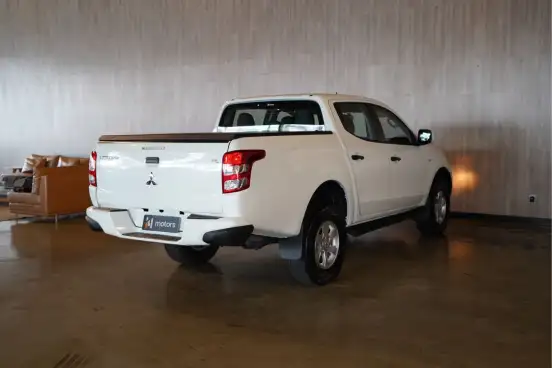 MITSUBISHI-L200 TRITON-2021