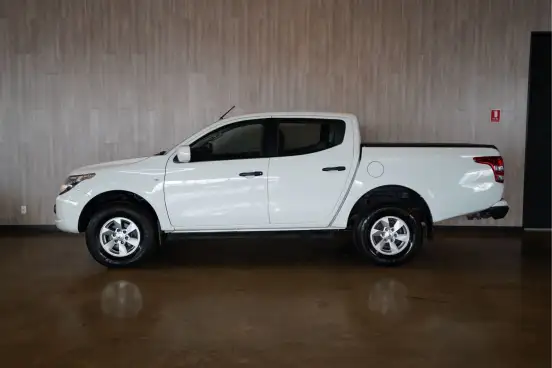 MITSUBISHI-L200 TRITON-2021