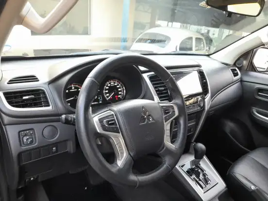 MITSUBISHI-L200 TRITON-2021
