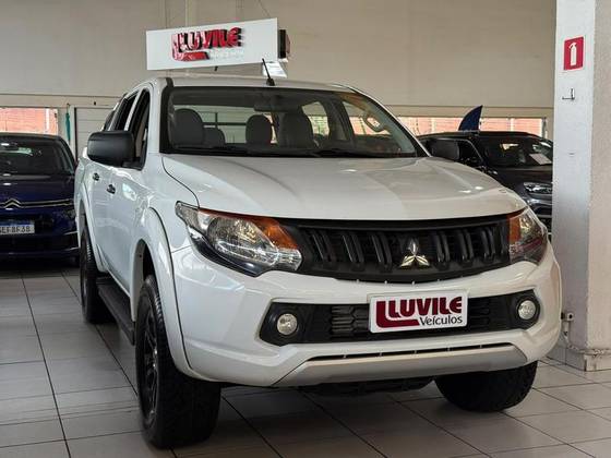 MITSUBISHI L200 TRITON 2.4 16V TURBO DIESEL GL CD 4X4 MANUAL