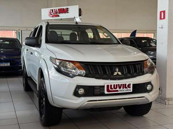 MITSUBISHI-L200 TRITON-2.4 16V TURBO DIESEL GL CD 4X4 MANUAL MITSUBISHI-L200 TRITON-2022