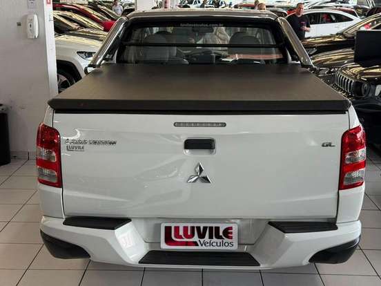 MITSUBISHI-L200 TRITON-2.4 16V TURBO DIESEL GL CD 4X4 MANUAL MITSUBISHI-L200 TRITON-2022
