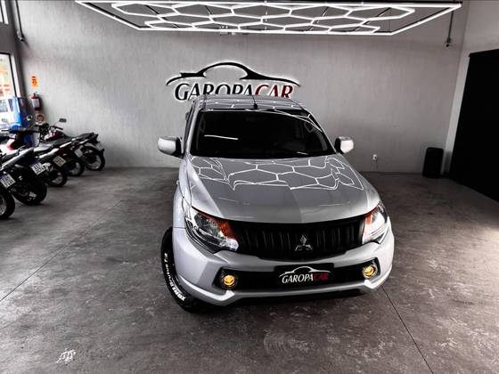 MITSUBISHI L200 TRITON 2.4 16V TURBO DIESEL SPORT GLS CD 4P 4X4 AUTOMÁTICO