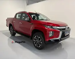 MITSUBISHI L200 TRITON 2.4 16V TURBO DIESEL SPORT HPE-S CD 4P 4X4 AUTOMÁTICO MITSUBISHI L200 TRITON 2.4 16V TURBO DIESEL SPORT HPE-S CD 4P 4X4 AUTOMÁTICO
