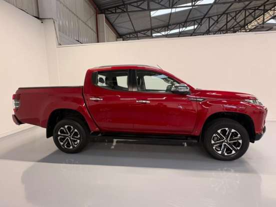 MITSUBISHI-L200 TRITON-2.4 16V TURBO DIESEL SPORT HPE-S CD 4P 4X4 AUTOMÁTICO MITSUBISHI-L200 TRITON-2024