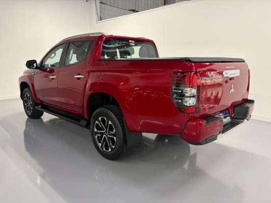 MITSUBISHI-L200 TRITON-2024