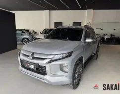 MITSUBISHI L200 TRITON 2.4 16V TURBO DIESEL SPORT HPE-S CD 4P 4X4 AUTOMÁTICO MITSUBISHI L200 TRITON 2.4 16V TURBO DIESEL SPORT HPE-S CD 4P 4X4 AUTOMÁTICO