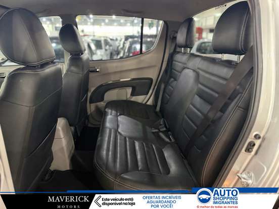 MITSUBISHI-L200 TRITON-2.4 HLS CHROME 4X2 CD 16V FLEX 4P MANUAL MITSUBISHI-L200 TRITON-2017