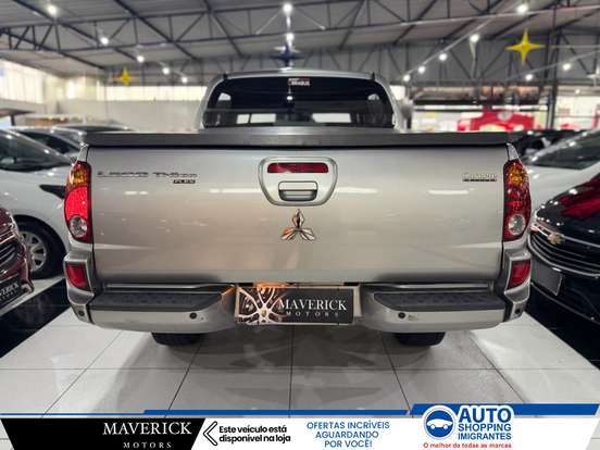 MITSUBISHI-L200 TRITON-2.4 HLS CHROME 4X2 CD 16V FLEX 4P MANUAL MITSUBISHI-L200 TRITON-2017