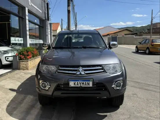 MITSUBISHI-L200 TRITON-3.2 HPE 4X4 CD 16V TURBO INTERCOOLER DIESEL 4P AUTOMÁTICO MITSUBISHI-L200 TRITON-2014